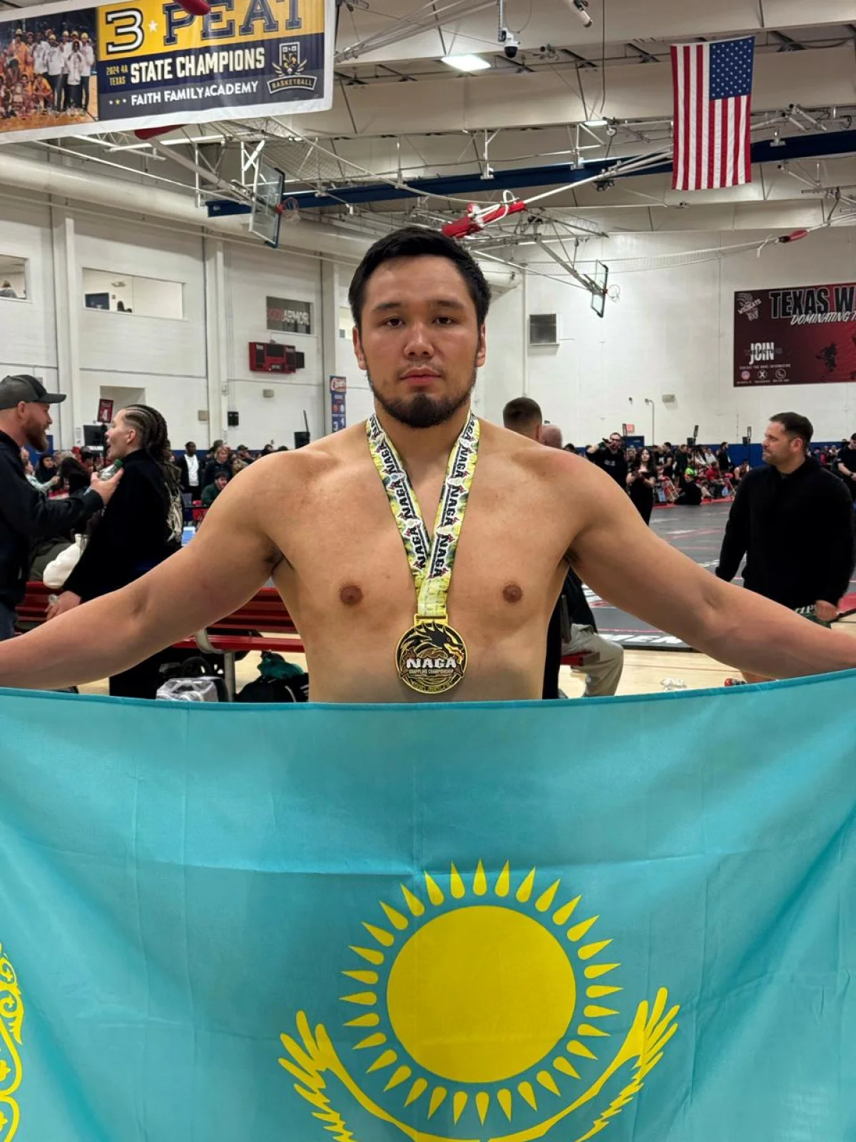 Қарағандылық спортшы Умар Умар Имендинов тағы да Американы бағындырды