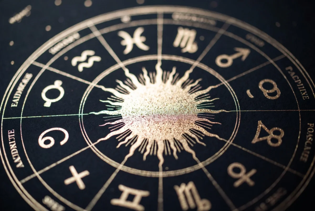 Гороскоп на 14 декабря 2025 года