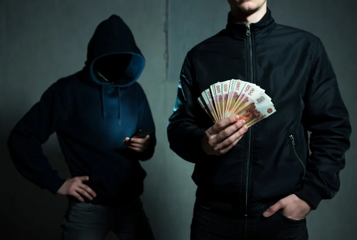 Россиянин смог вернуть деньги, переведённые мошенникам