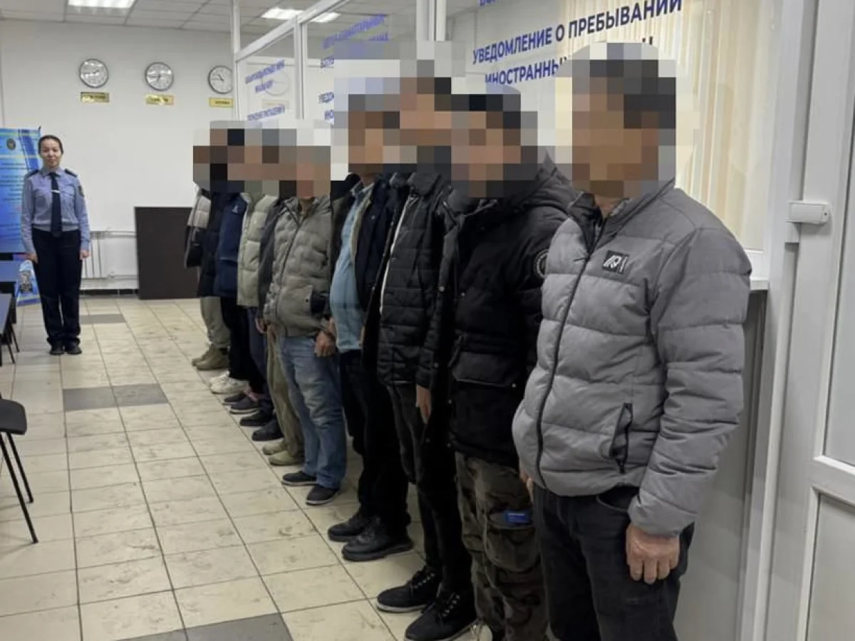 Нелегалы строили ТРЦ в Костанае