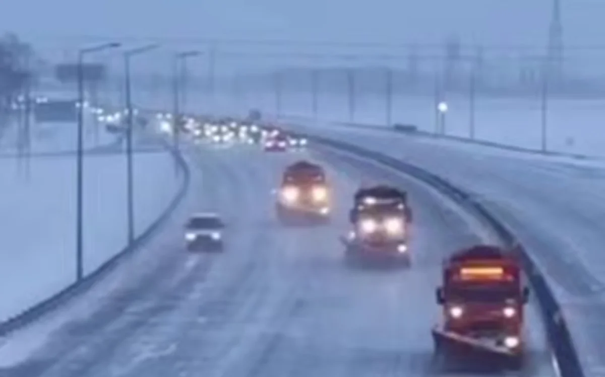 Ожидание на дорогах перерастает в конфликт: водители спорят с полицией на трассе «Астана - Щучинск»