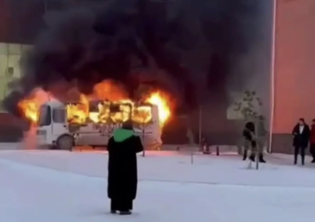 Школьный автобус загорелся в Косшы