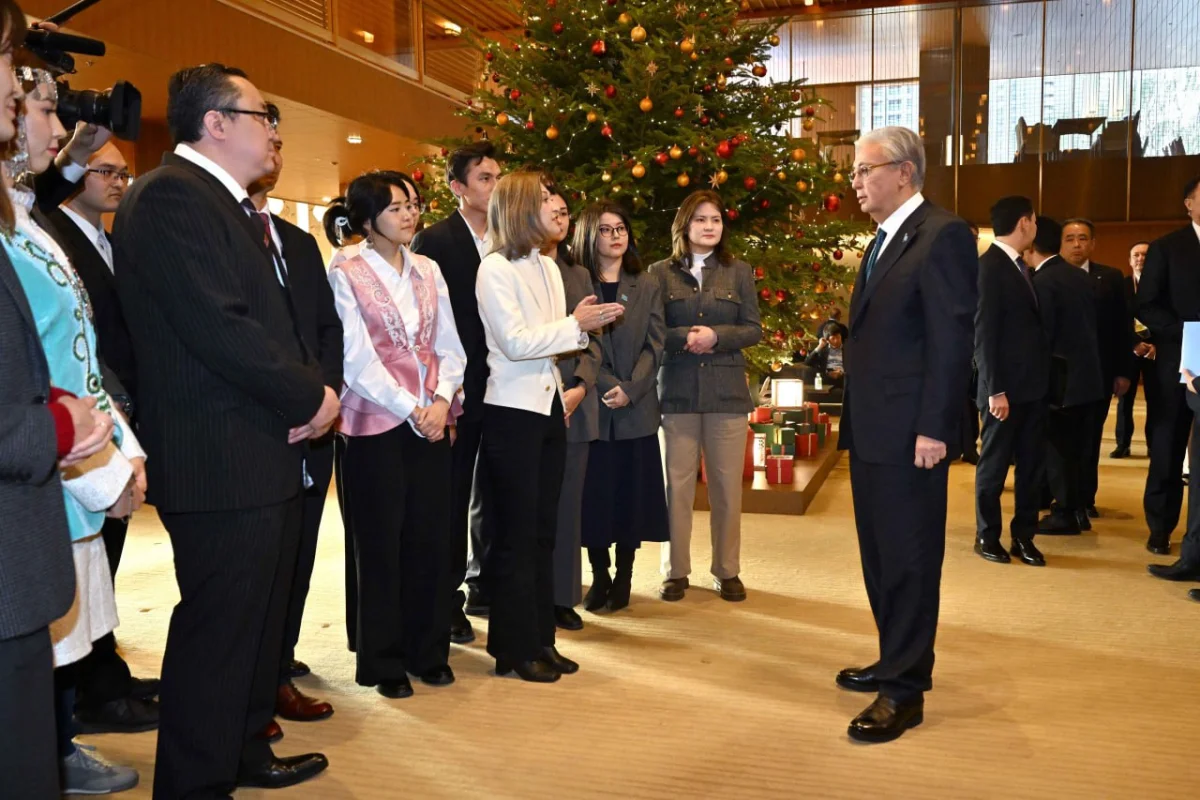 Мемлекет басшысы Жапонияда тұрып жатқан қазақстандықтармен кездесті