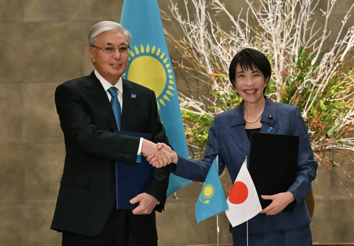 14 үкіметаралық және ведомствоаралық құжатқа қол қойды.