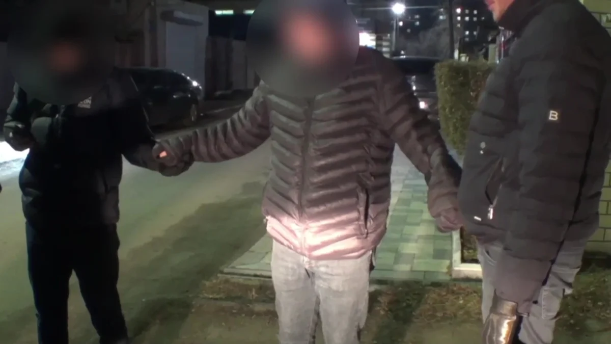 В Павлодаре задержали наркокурьера с крупной партией синтетики