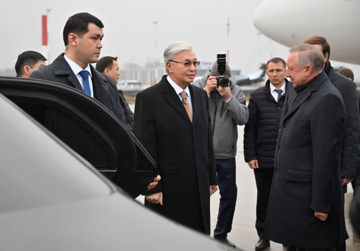 Токаев прибыл в Санкт-Петербург
