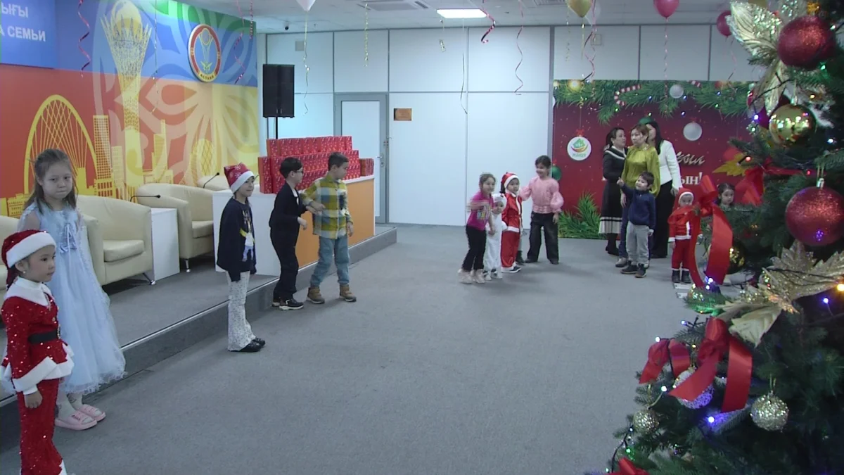 Более 80 детей приняли участие в благотворительном мероприятии в честь Нового Года