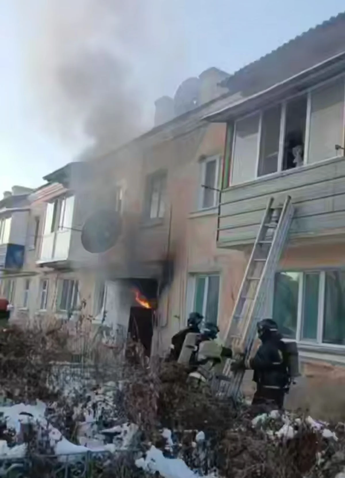 ТЖМ өрт сөндірушілері 17 адамды құтқарды