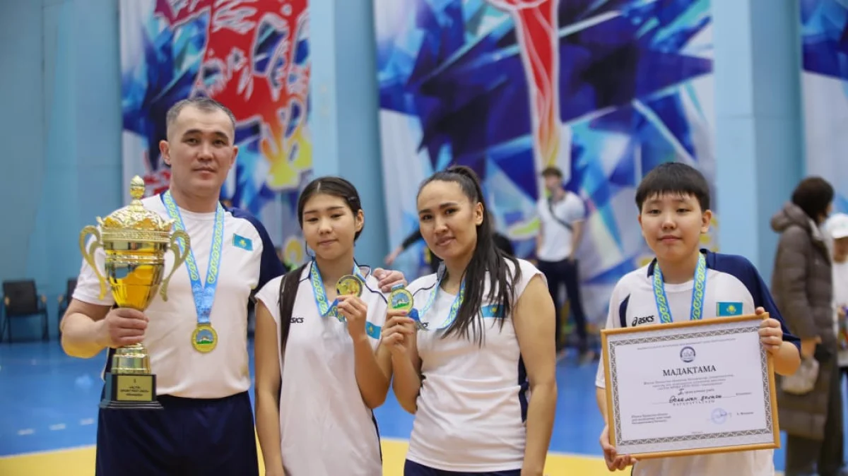 Госслужащие ВКО заменили новогодний корпоратив на спортивные состязания