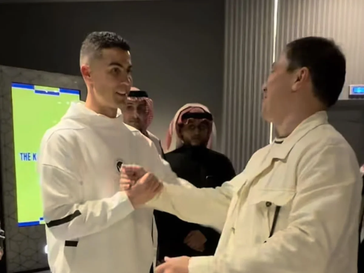 Геннадий Головкин встретился с Криштиану Роналду и пообещал выйти на ринг