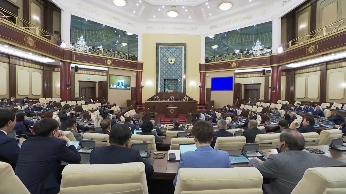 Қазақстанда биыл 100 заң қабылданды