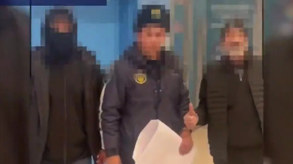 Алматыда адамдарды ұрлап, мүлкін күштеп тартып алған күдікті қамауға алынды