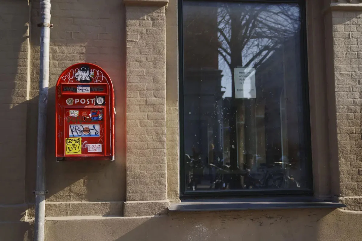 С 1 января 2026 года доставку бумажных писем прекращают в Дании