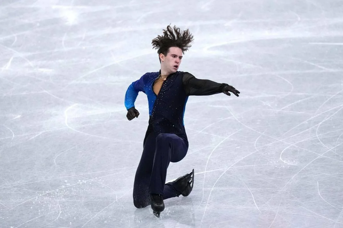 Мәнерлеп сырғанаушылар Михаил Шайдоров пен Софья Самоделкина Төрт құрлық чемпионатында өнер көрсетеді