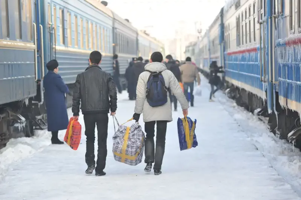 Былтыр елден 13 мыңға жуық адам көшіп кетті