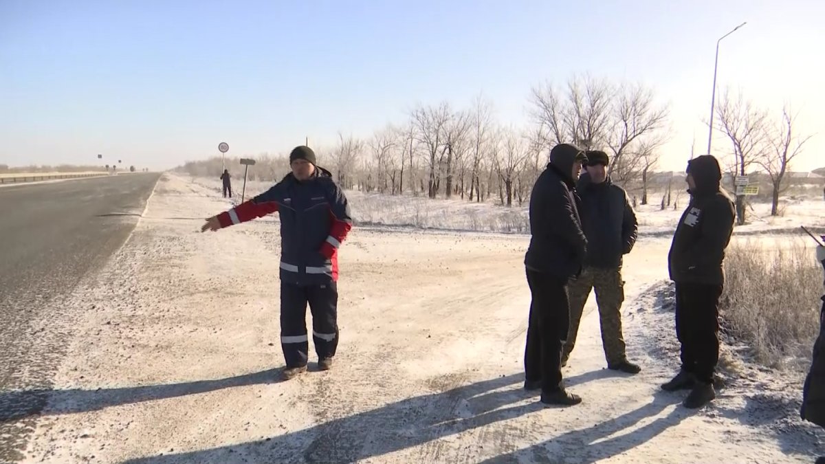 Третий год жители нового микрорайона Актобе просят запустить к ним общественный транспорт