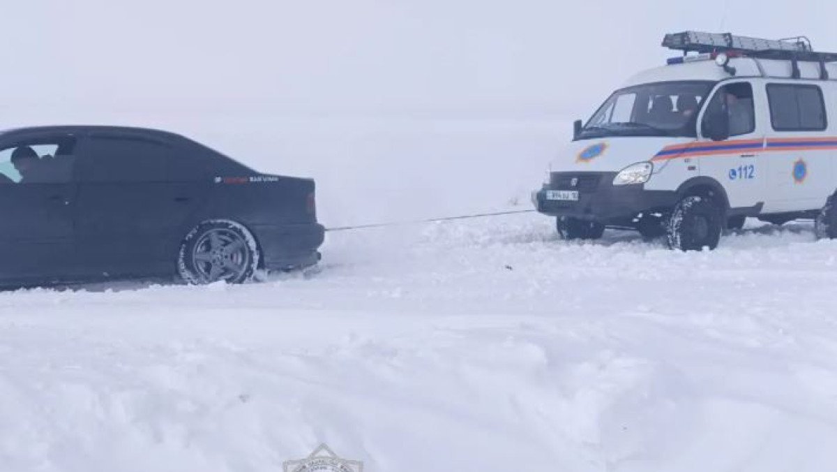 Қостанай облысында қар құрсауында қалған үш адам құтқарылды