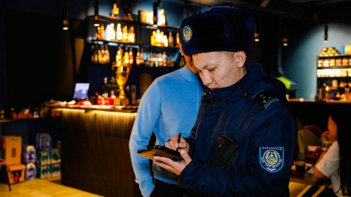 Астанада кальян ұсынған бірнеше мекеме жауапқа тартылды