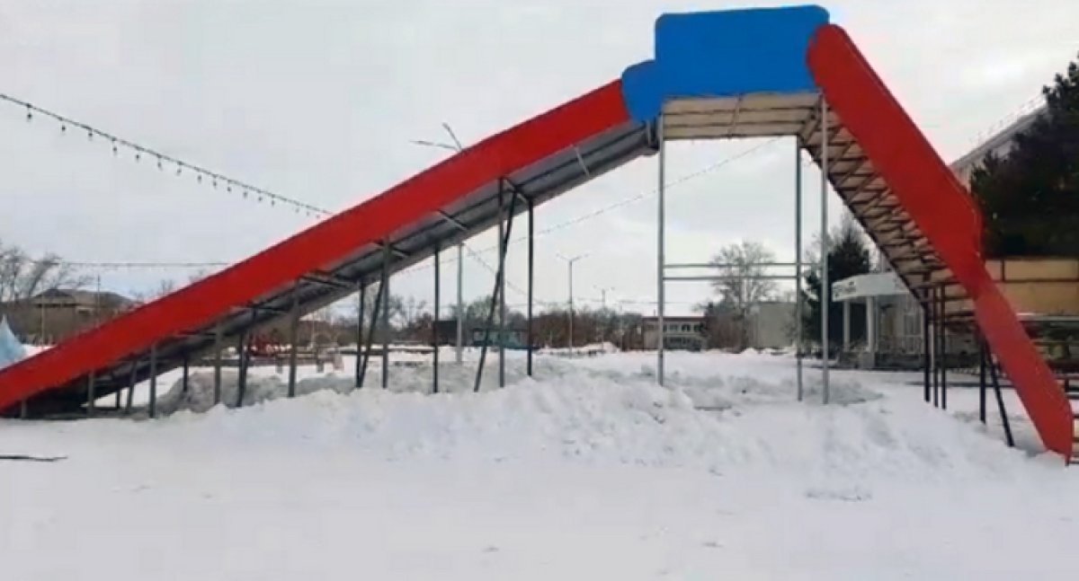 Сломал позвоночник при демонтаже горки: появились новые подробности гибели костанайца