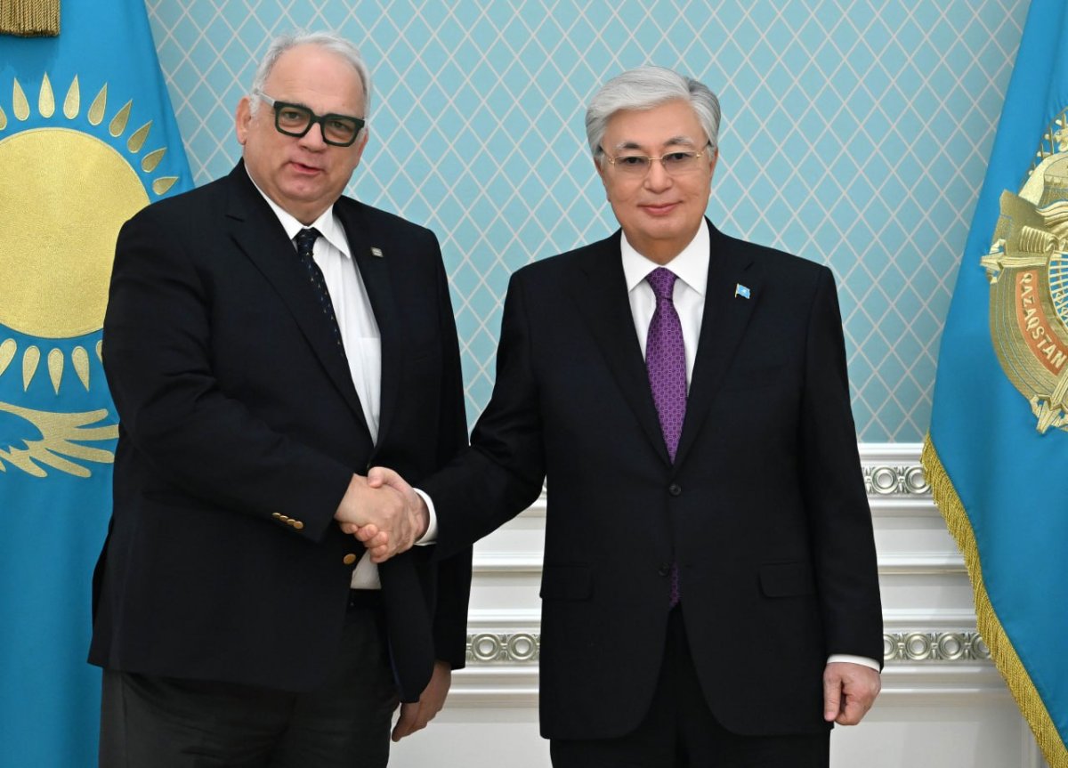 Президент Халықаралық күрес федерациясының президентін қабылдады