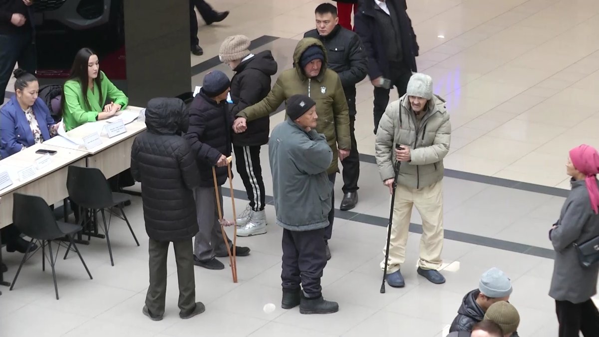 Таразда «Кедергісіз келешек» жобасы аясында бос жұмыс орындары жәрмеңкесі өтті