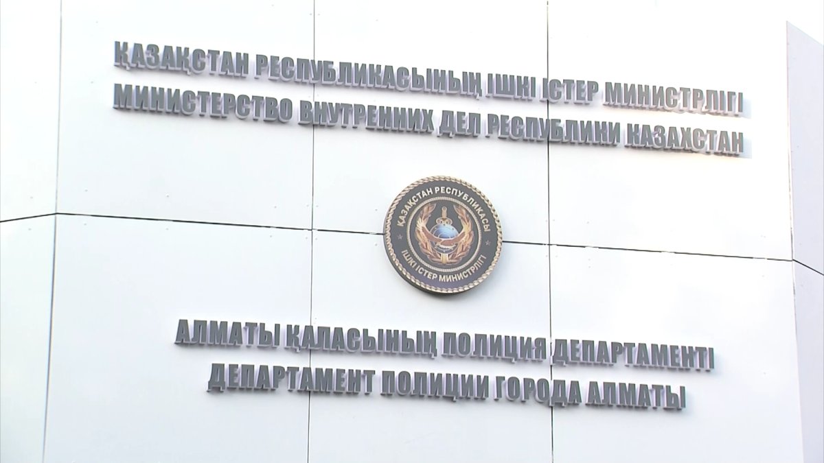 Алматыда кәмелетке толмаған ұл балаға ағасы үш жылдан бері жыныстық зорлық көрсетіп келген