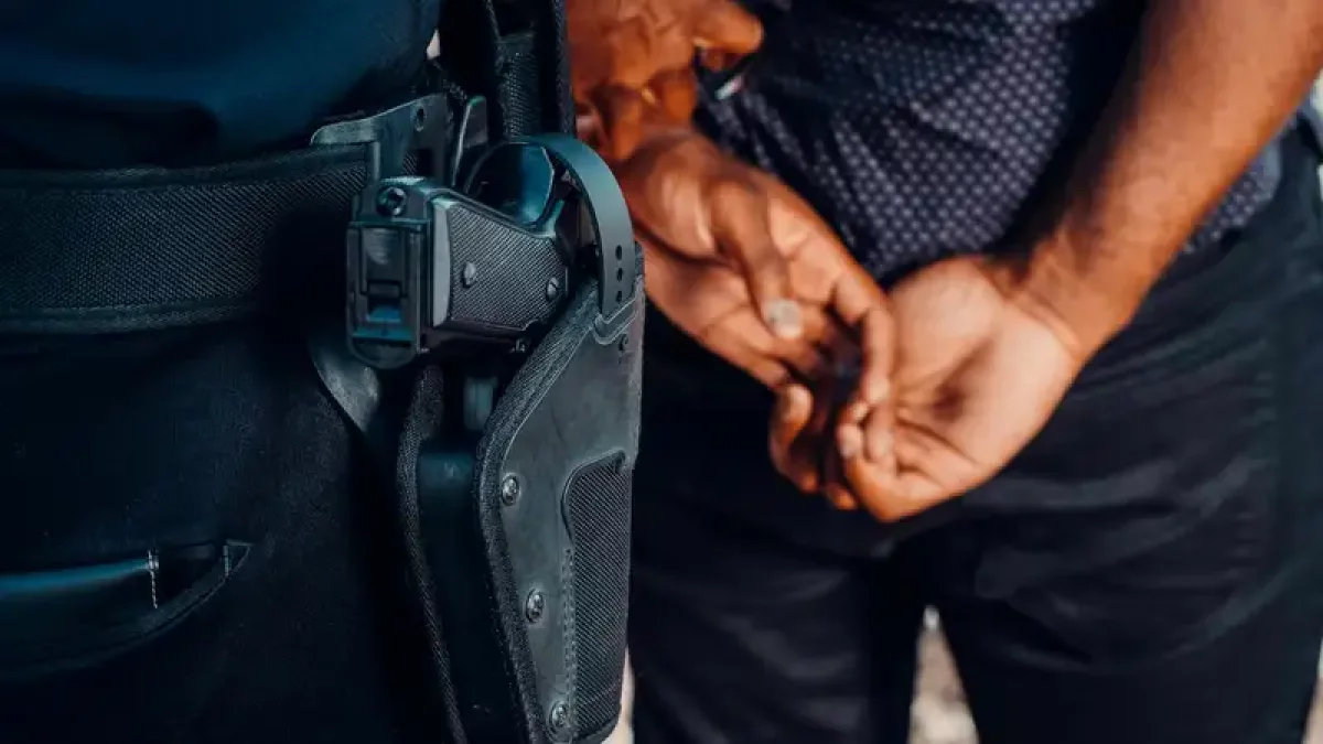 Әуежайда есірткіні "ерекше түрде" жасырған контрабандист ұсталды