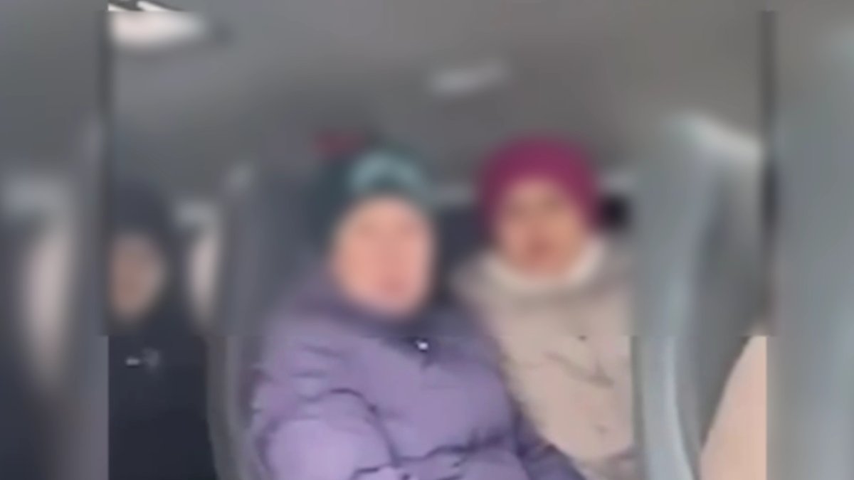 Атырау облысында мектеп автобусымен садақаға барған мектеп директоры лауазымынан босатылды