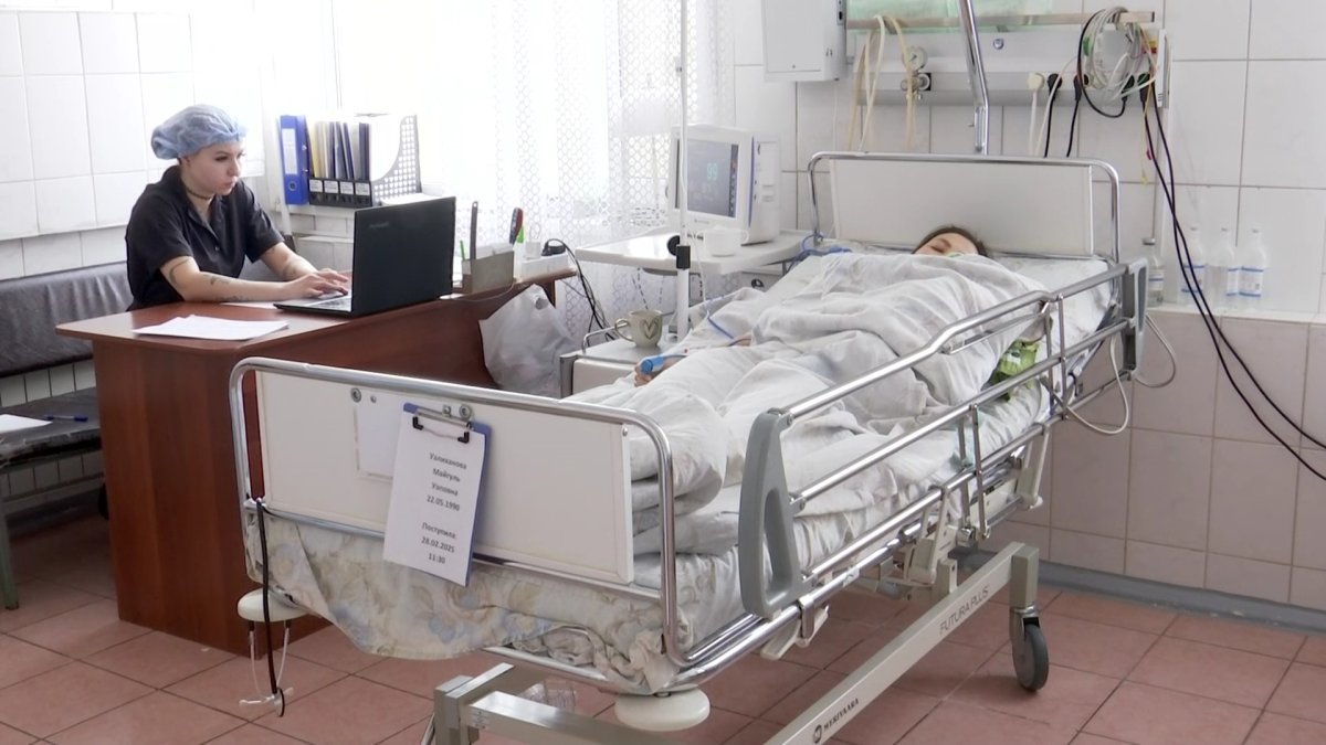 Пациент один, а жизни две: реаниматолог-анестезиолог роддома рассказал о трудностях профессии