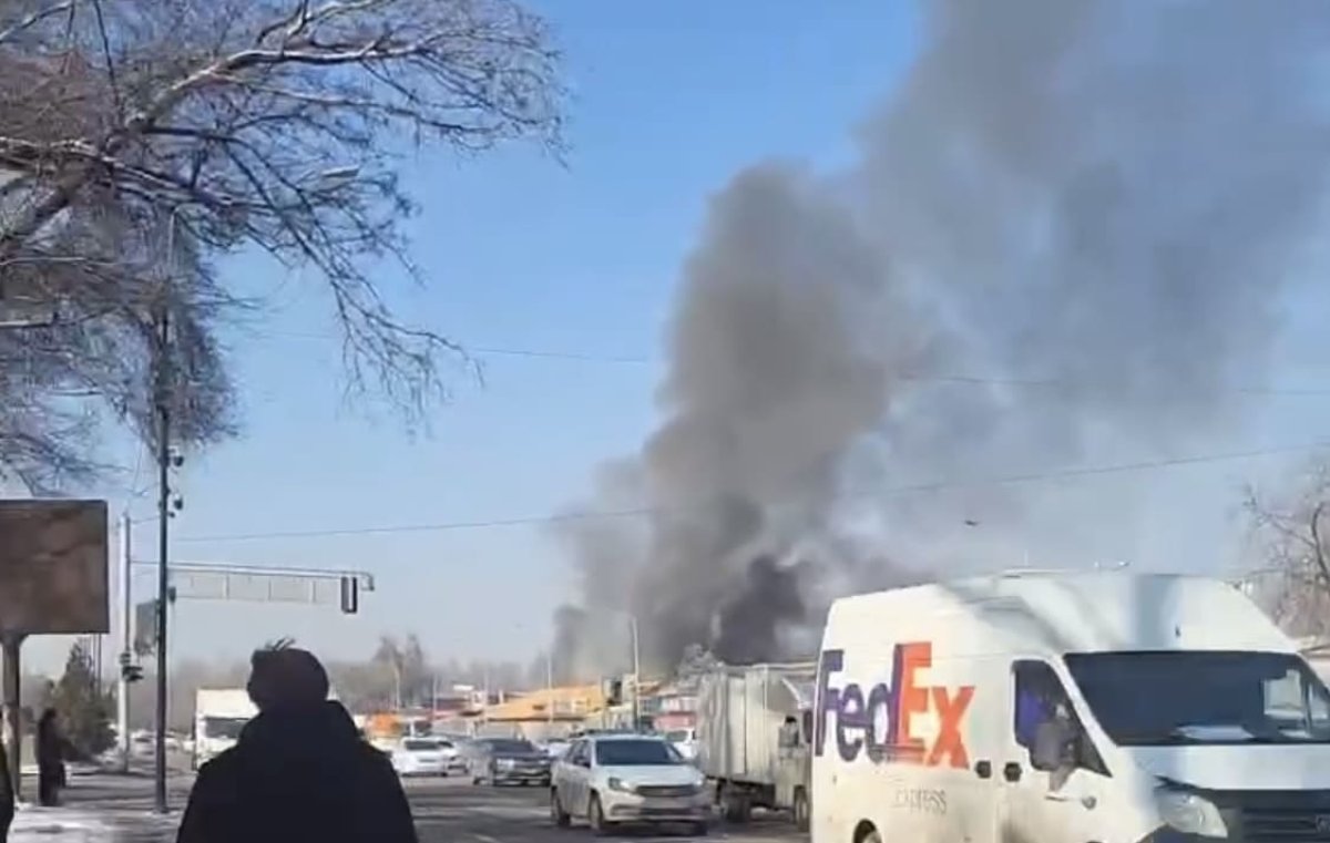 О взрыве в районе «Магнума» сообщили алматинцы