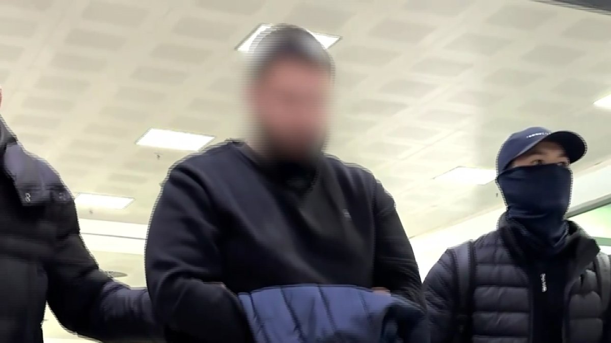 Обманул 88 человек: в Казахстан экстрадировали крупного мошенника