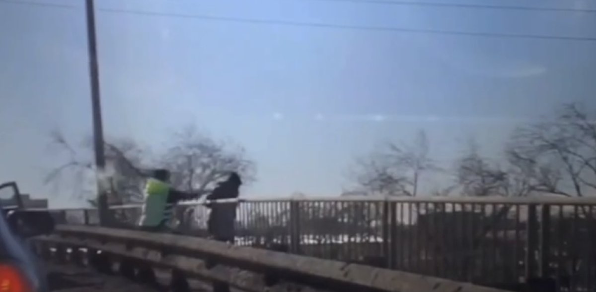 Полицейские предотвратили попытку суицида в Уральске