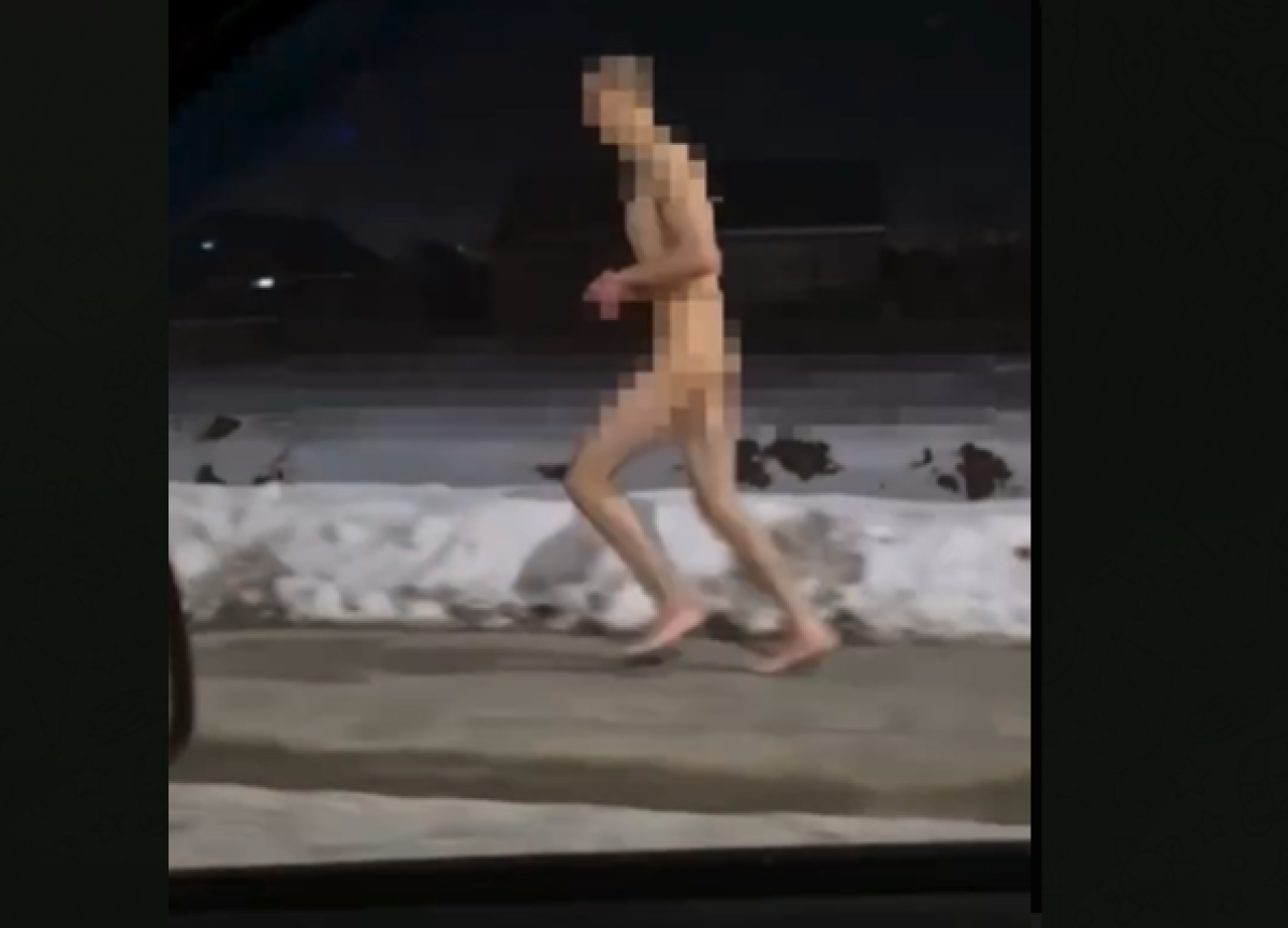 Голый мужчина бегал по улицам Костаная