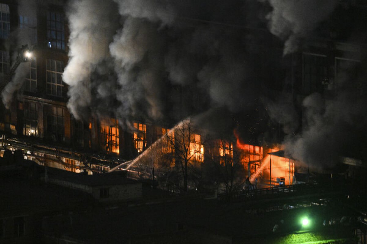 Пожар на Электрозаводе в Москве: почти 100 человек в огне, сколько погибших
