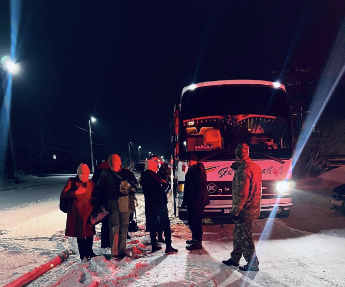 100 человек эвакуировали с закрытой трассы в области Абай