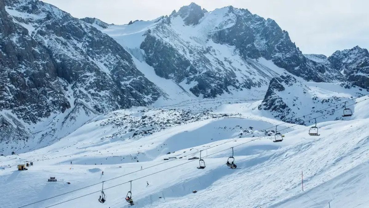 Шымбұлақта турисер кесірінен қар көшкіні жүрді
