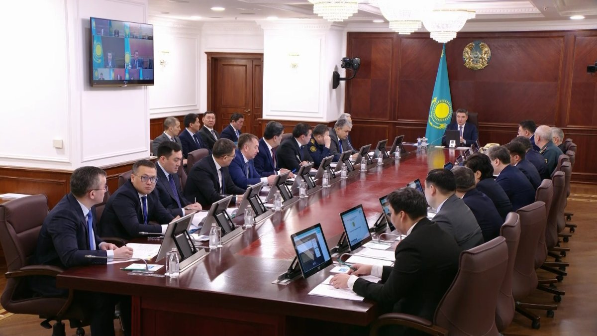 Обильные осадки повышают риски паводков: Олжас Бектенов поручил регионам держать руку на пульсе