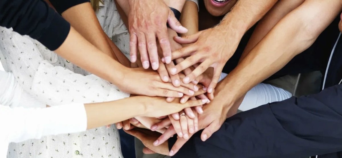 День приключений у Близнецов, встречи с друзьями у Водолеев: гороскоп на субботу, 15 марта