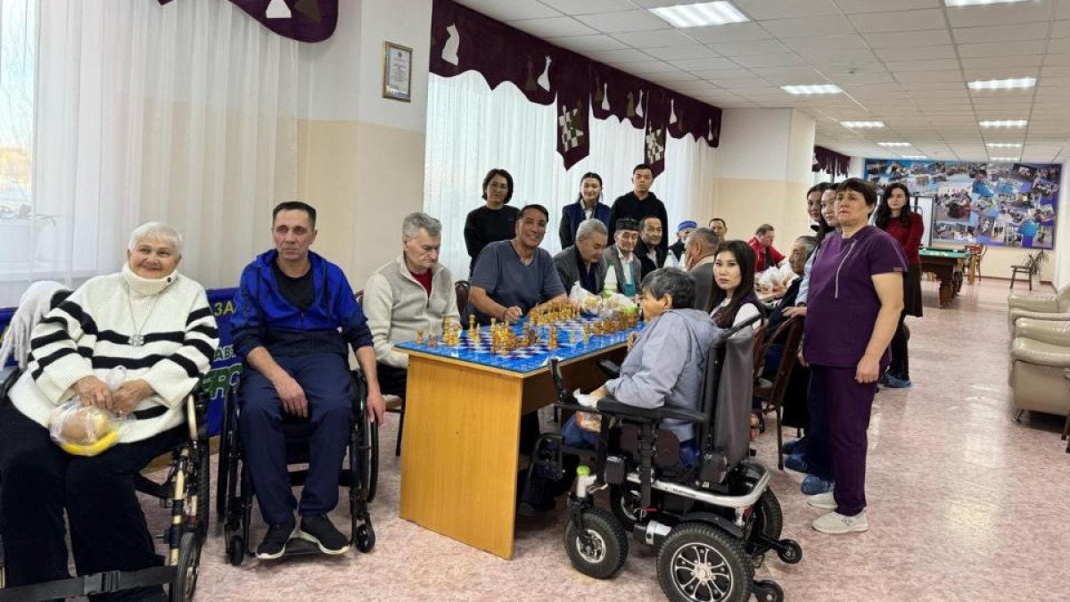«Наурызнама»: Қайырымдылық күніне орай қарт спортшыларға құрмет көрсетілді