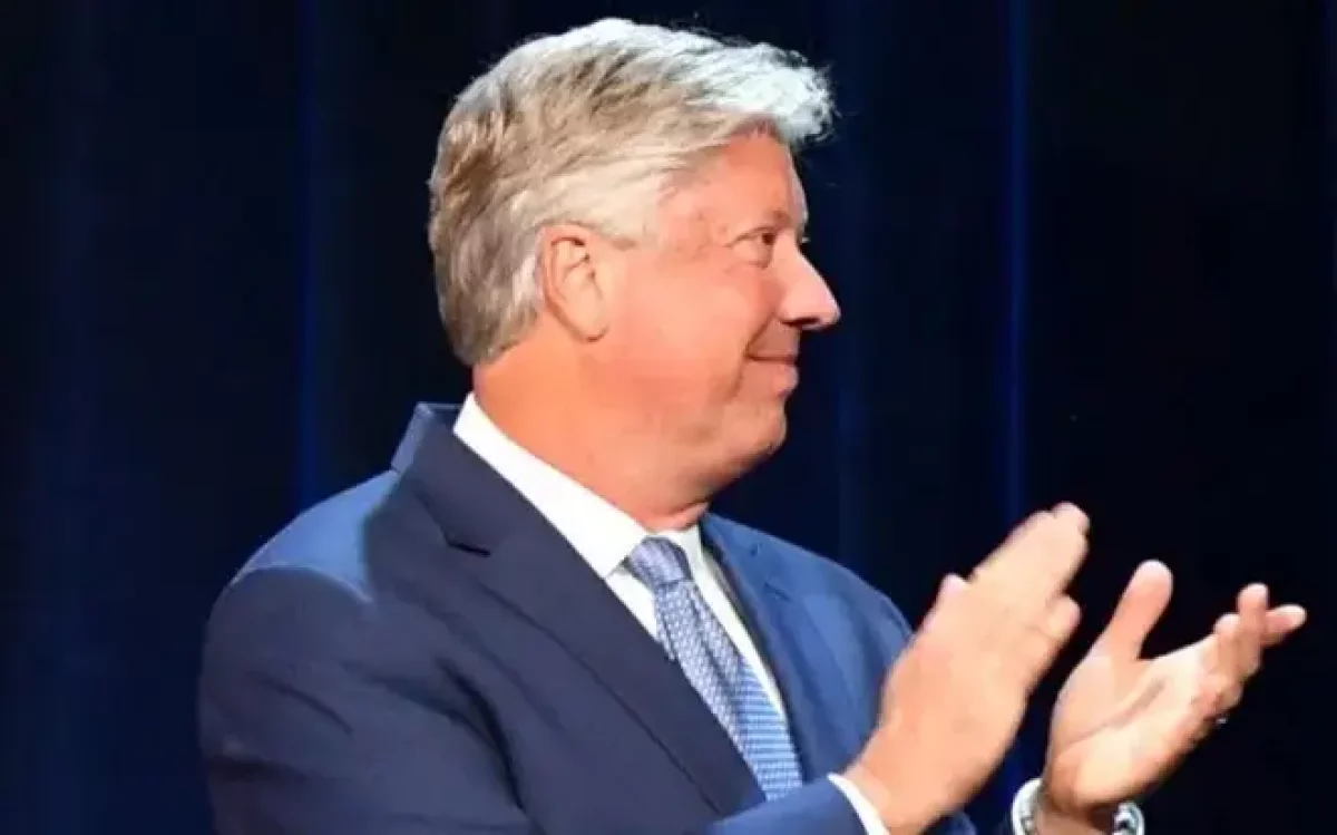 Трамптың экс-кеңесшісі 100 жылға дейін бас бостандығынан айырылуы мүмкін