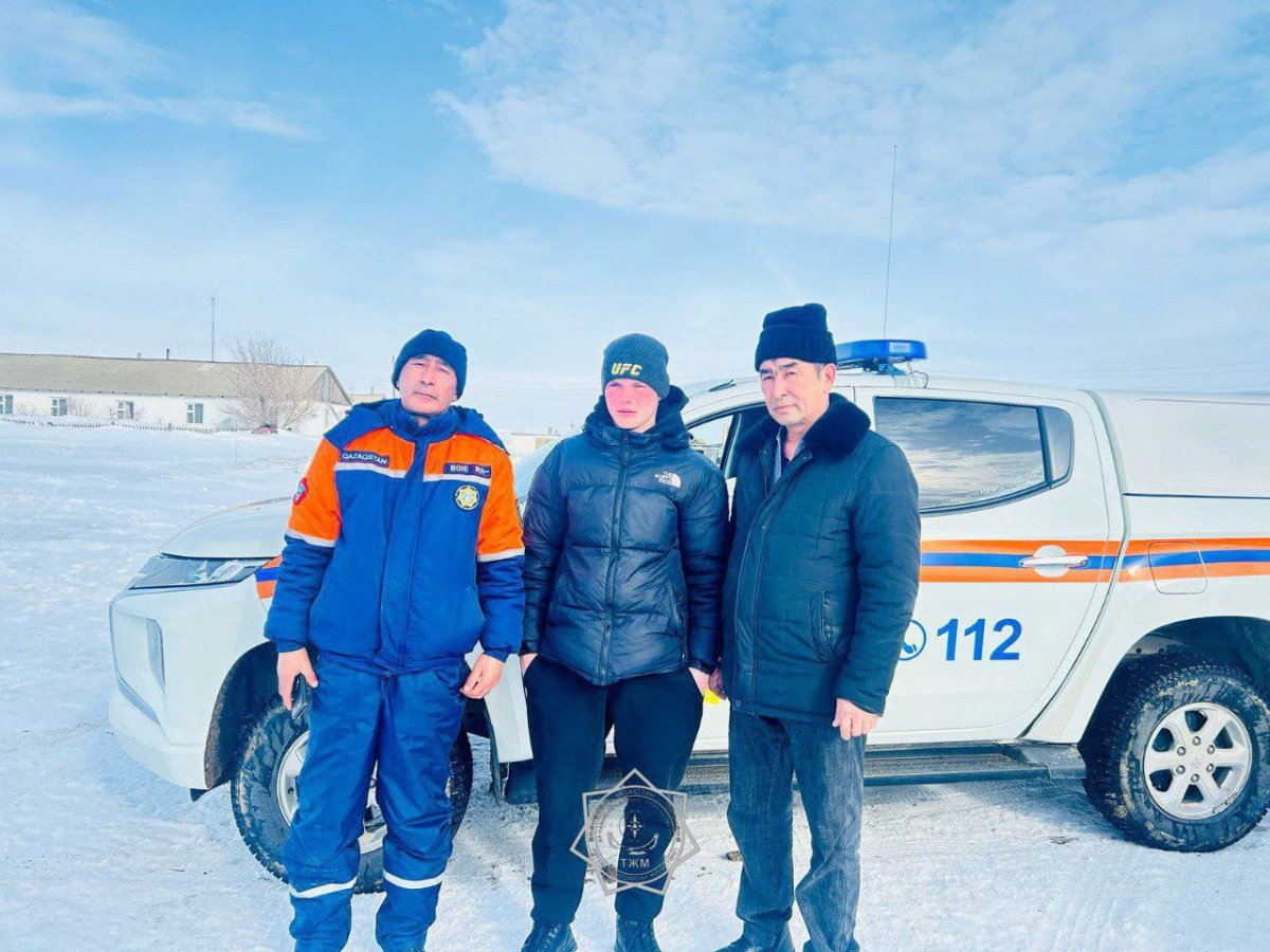 Вышел пешком из крестьянского хозяйства: сотрудники МЧС спасли молодого мужчину