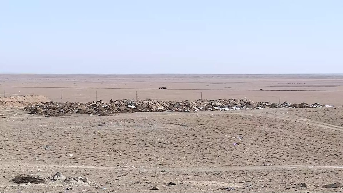 Түркістан облысында үш ауылда тұрмыстық қатты қалдық енді талапқа сай салынған арнайы полигонға тасталады