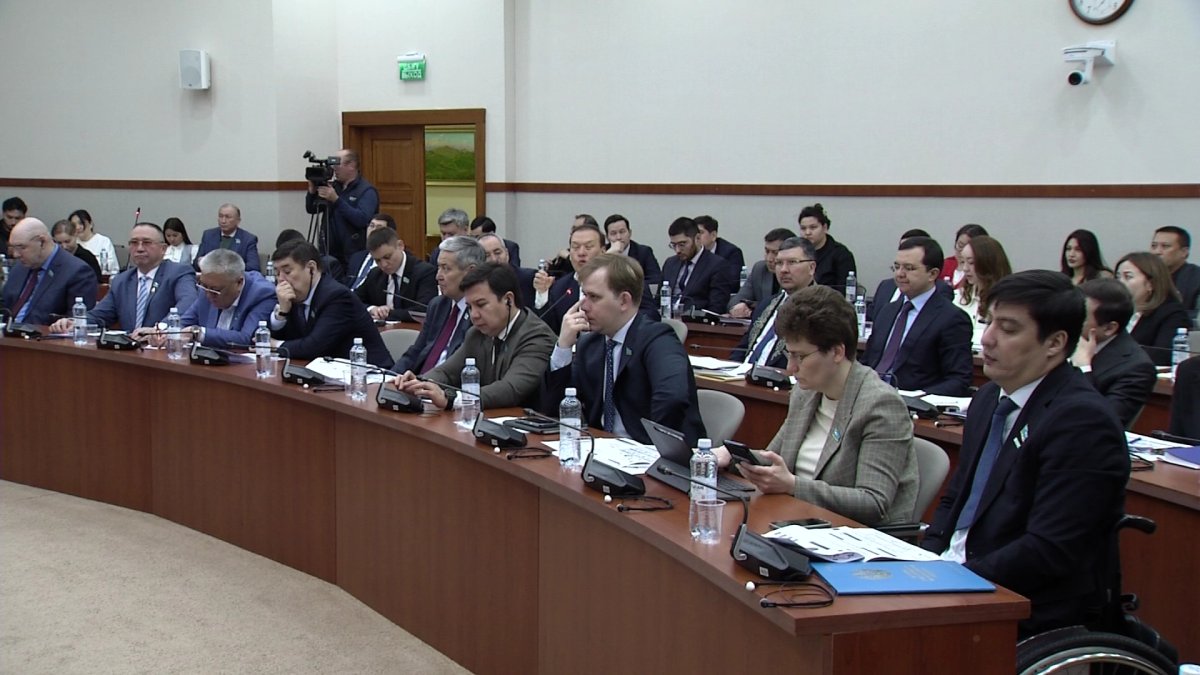 Қазақстандағы тариф бағасын өзара келісіп көтерген үш ұялы байланыс операторы тексеріліп жатыр