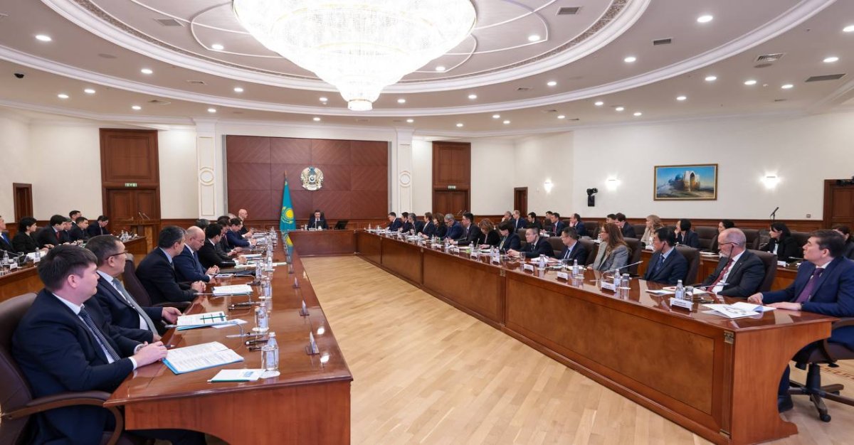 Олжас Бектенов встретился с главами банков