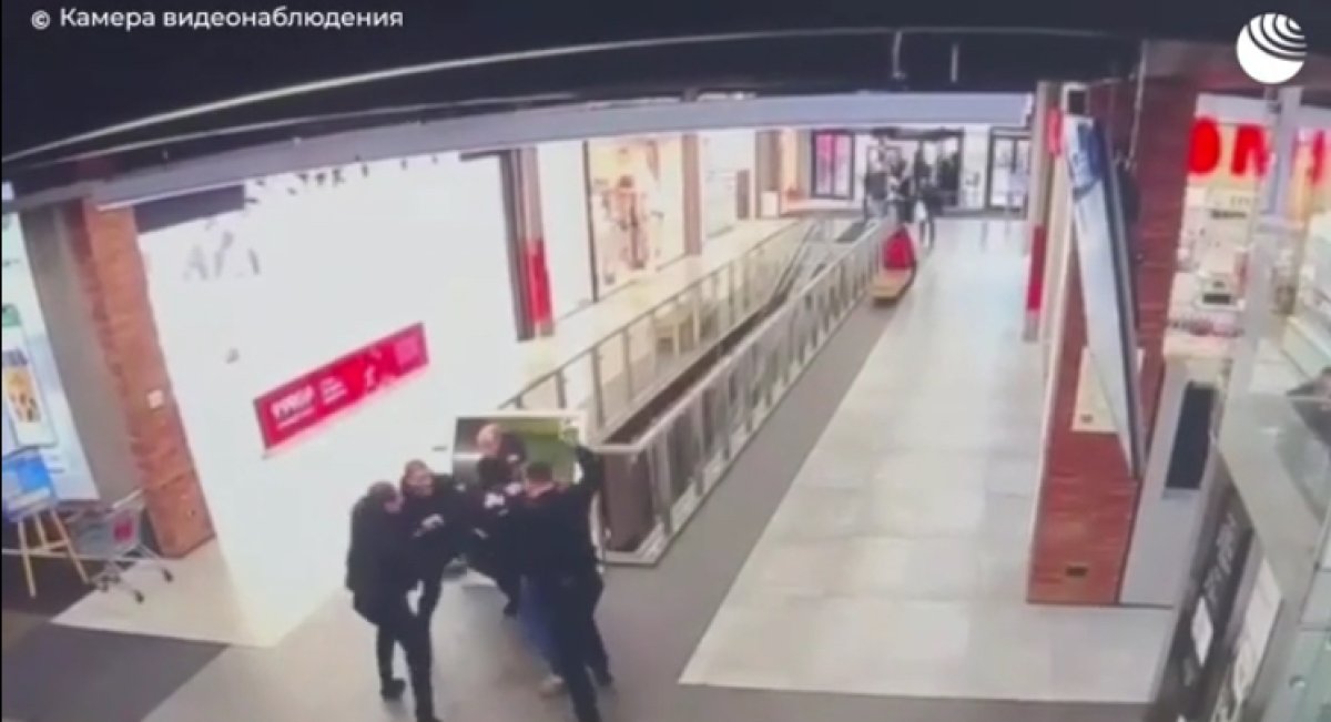 Стрельба в подмосковном ТРЦ: есть пострадавшие