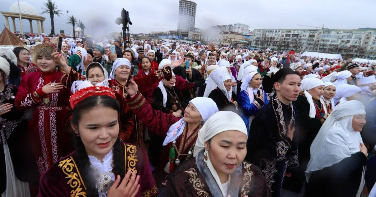 Тарихи оқиға: Маңғыстауда ұлттық киімнен әлемдік рекорд орнады