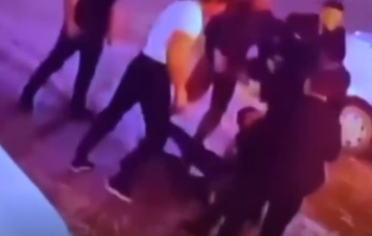 Астанчанин впал в кому после избиения толпой у ночного клуба