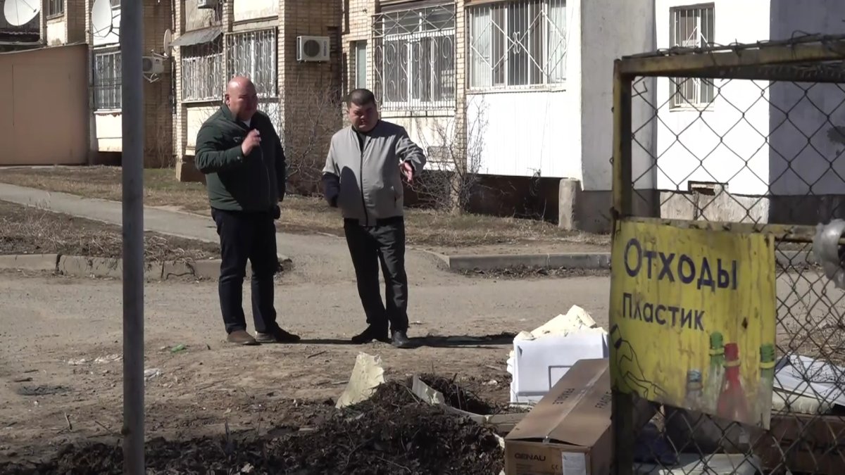 Орал қаласын қоқыстан тазарту халық көңілінен шықпайды