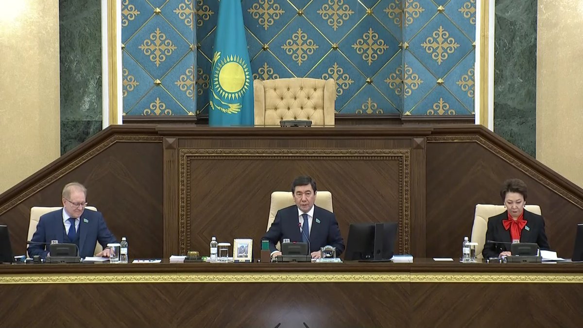 Депутаты предлагают принять закон о развитии приграничных районов Казахстана