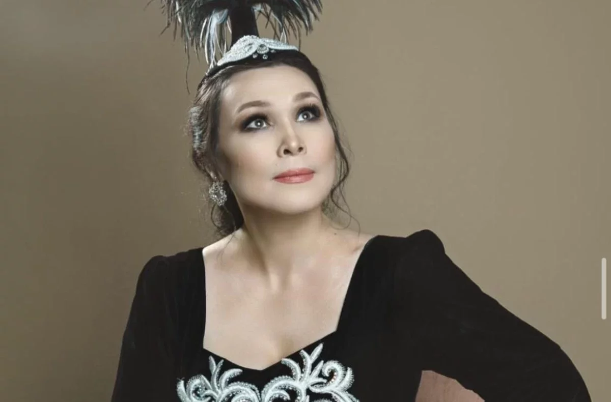 "Ең қиыны – сатқын адамдардың арасында жұмыс істеу": Майра Мұхамедқызының тыңдармандары оған Шымкенттен кетуге кеңес берді